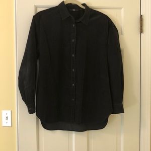 Black corduroy Uniqlo button down women’s long length shirt